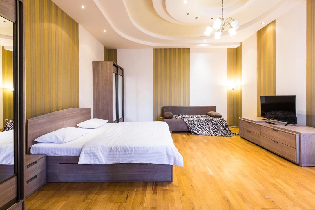 Куліша 15, Апартаменти В Центрі,Тц Форум,Оперний Leópolis Exterior foto
