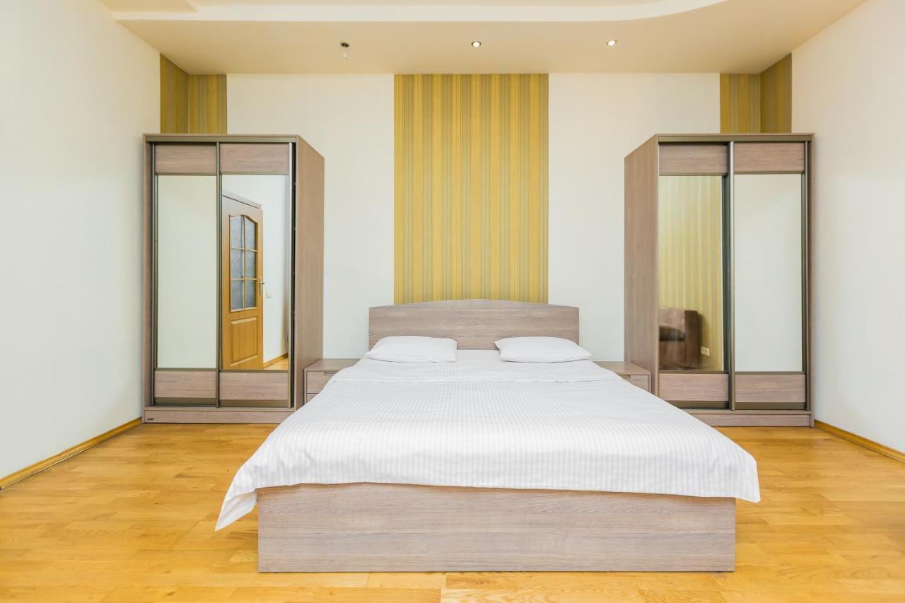 Куліша 15, Апартаменти В Центрі,Тц Форум,Оперний Leópolis Exterior foto