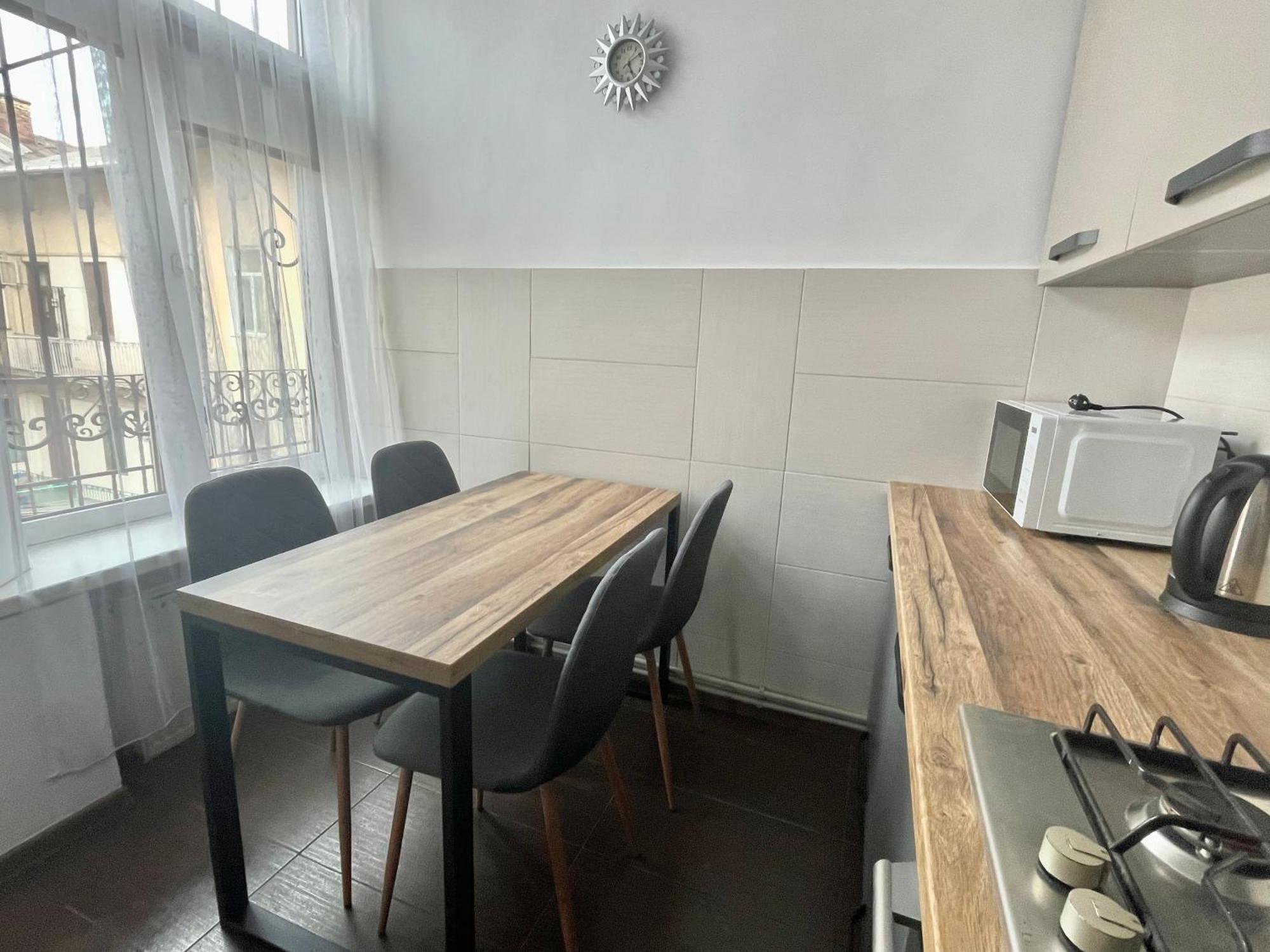 Куліша 15, Апартаменти В Центрі,Тц Форум,Оперний Leópolis Exterior foto
