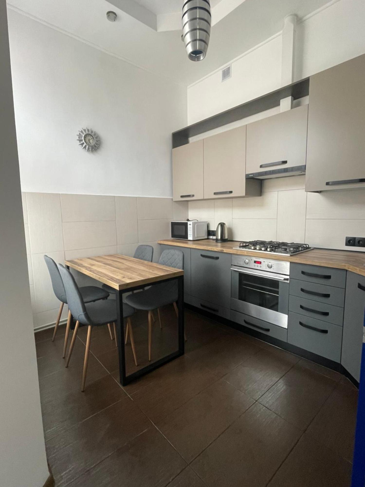 Куліша 15, Апартаменти В Центрі,Тц Форум,Оперний Leópolis Exterior foto